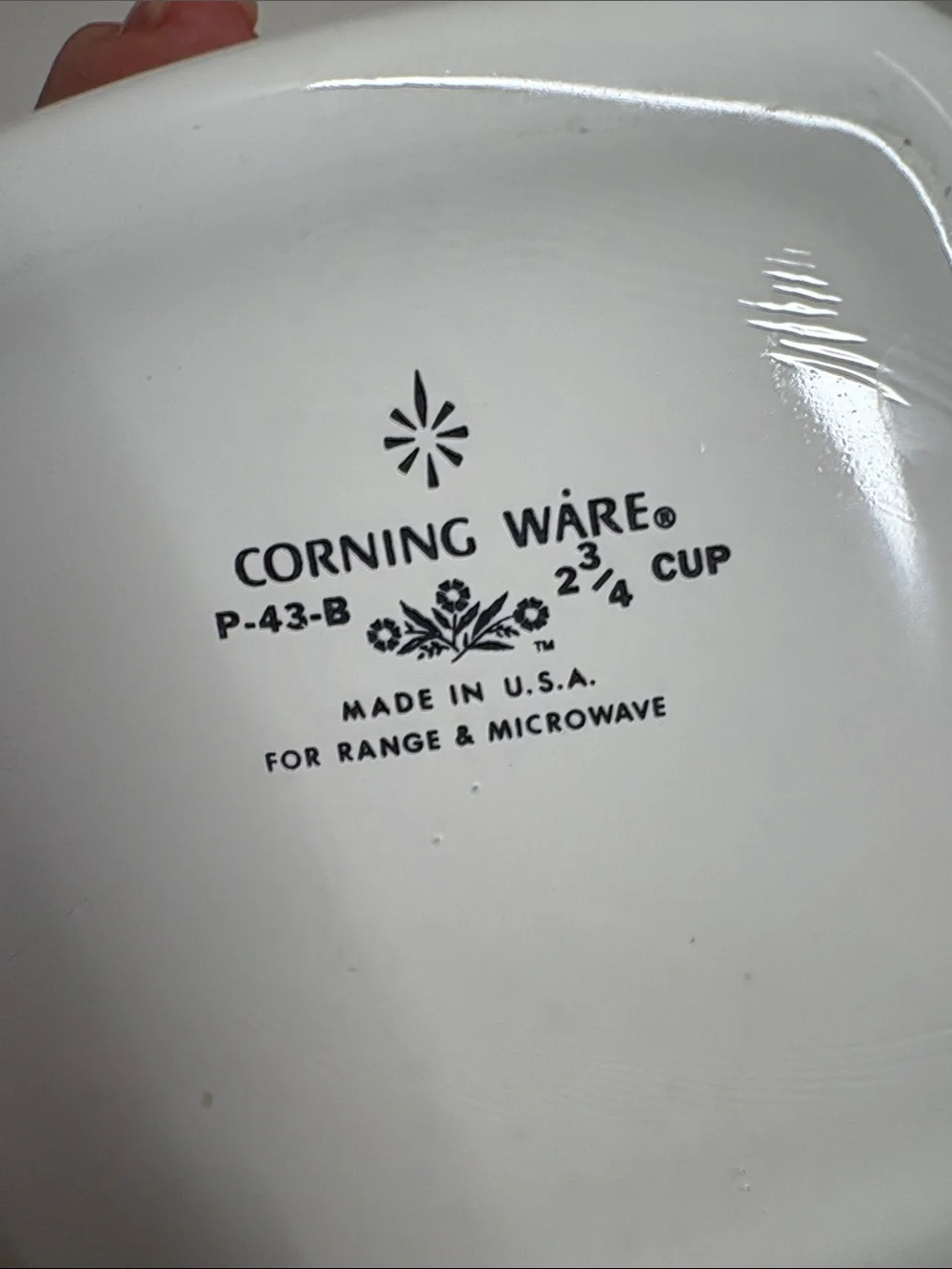 VINTAGE CORNING W PLASTIC TOP